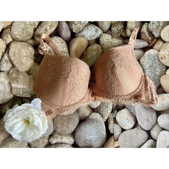 NWOT BEIGE LACE BRA-34C - Picture 1 of 2